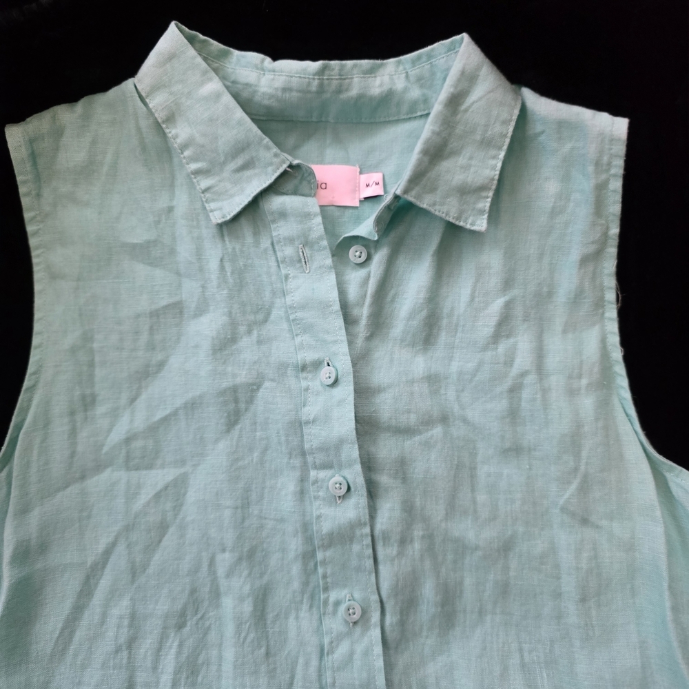 Sleeveless Aqua Blouse - Picture 3 of 6